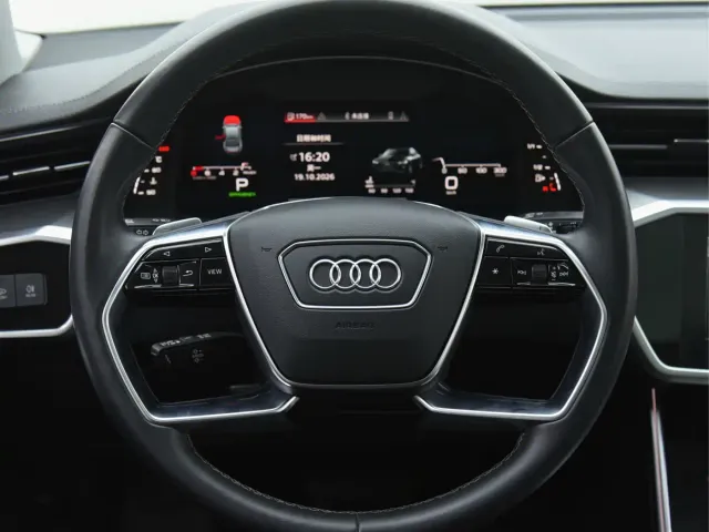 Audi A7L — Фото автомобиля 9