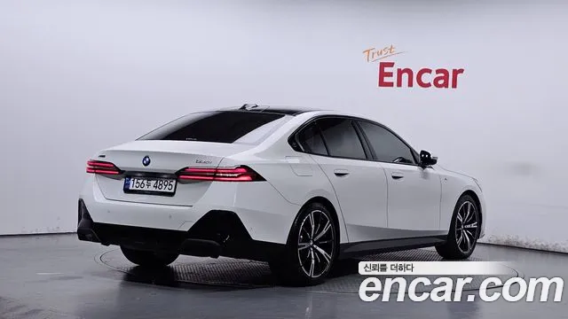 BMW 5 Series G60 — Фото автомобиля 2