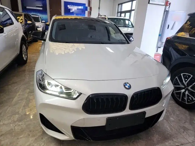 BMW X2 — Фото автомобиля 2