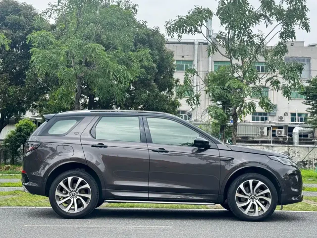 Land Rover Discovery Sport — Фото автомобиля 4