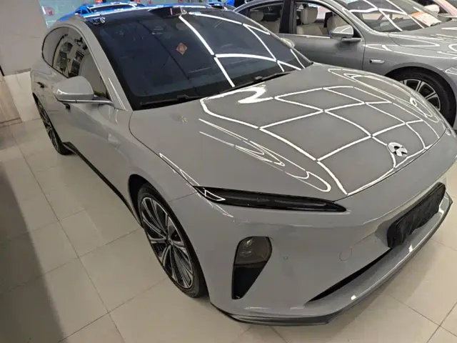 Nio ET5 Touring — Фото автомобиля 3