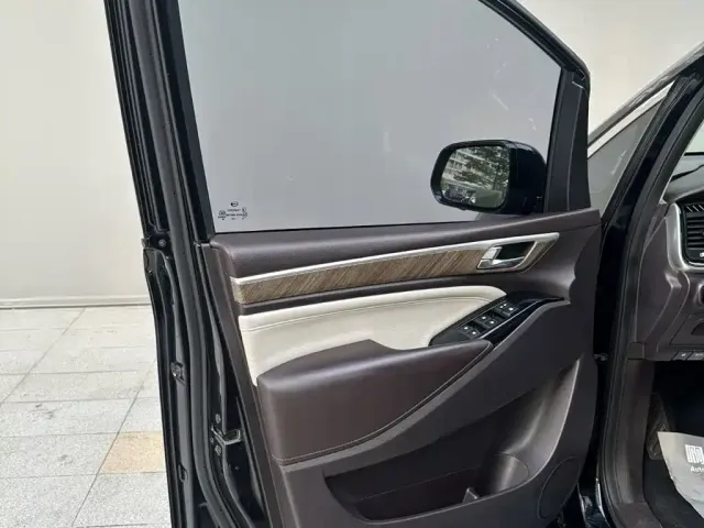 GAC Trumpchi M8 — Фото автомобиля 13