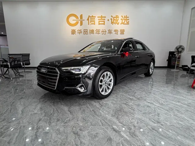 Фотография автомобиля — Audi A6L