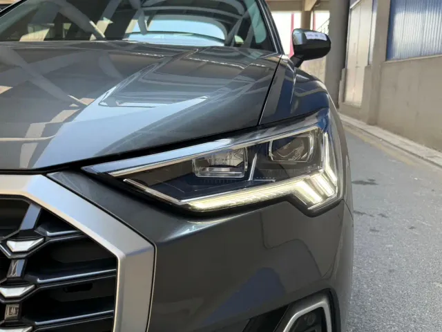 Audi Q3 — Фото автомобиля 24