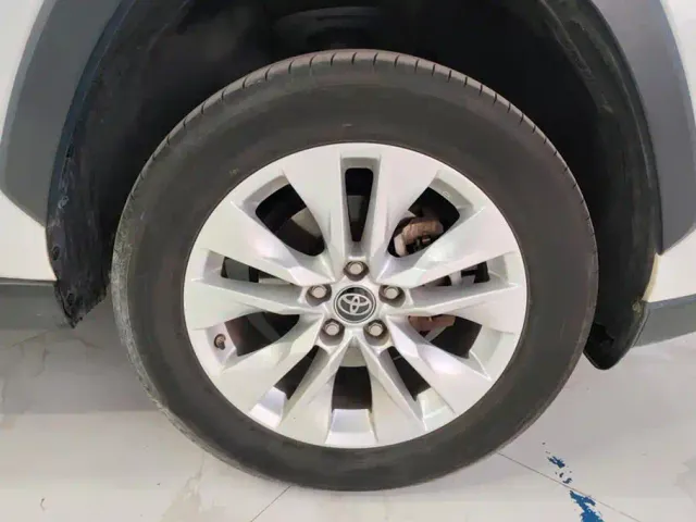 Toyota Wildlander — Фото автомобиля 6
