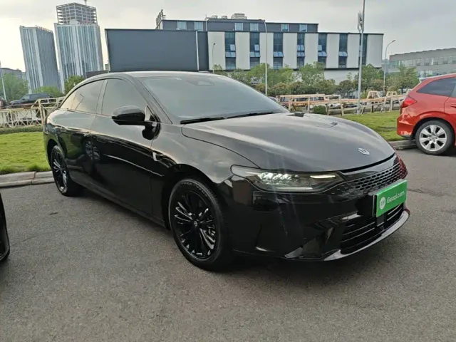 Leapmotor C01 — Фото автомобиля 3