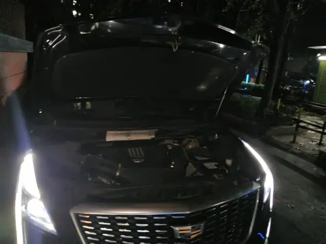 Cadillac XT5 — Фото автомобиля 3