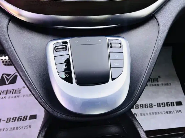 Mercedes-Benz V-Class — Фото автомобиля 14