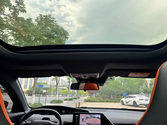 Changan Changan UNI-V 2022 1.5T Excellence — Фото автомобиля 14