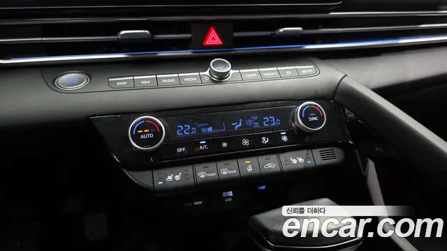 Hyundai Avante CN7 — Фото автомобиля 16