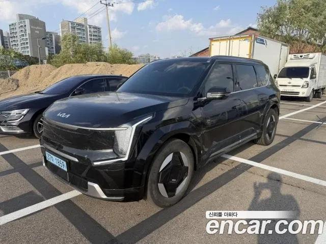 Kia EV9 — Фото автомобиля 2