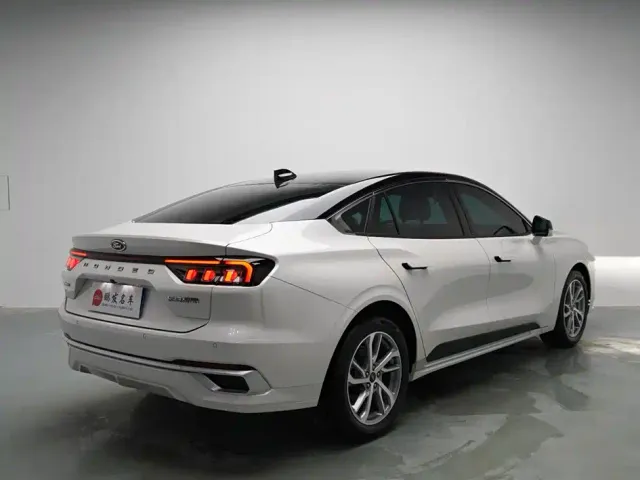 Ford Mondeo — Фото автомобиля 18