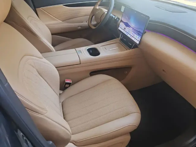 Dongfeng Aeolus L8 — Фото автомобиля 16
