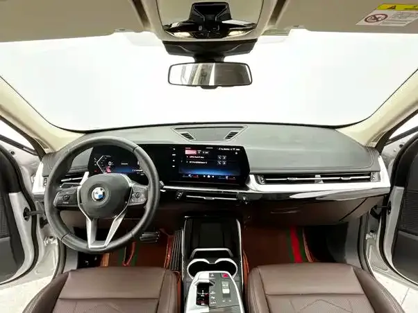 BMW X1 — Фото автомобиля 14