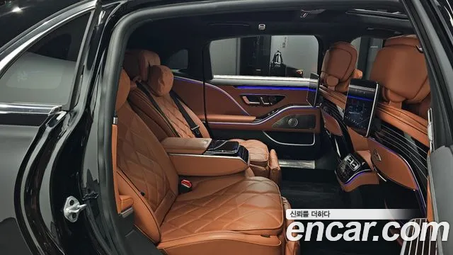 Mercedes-Benz S-Class — Фото автомобиля 10