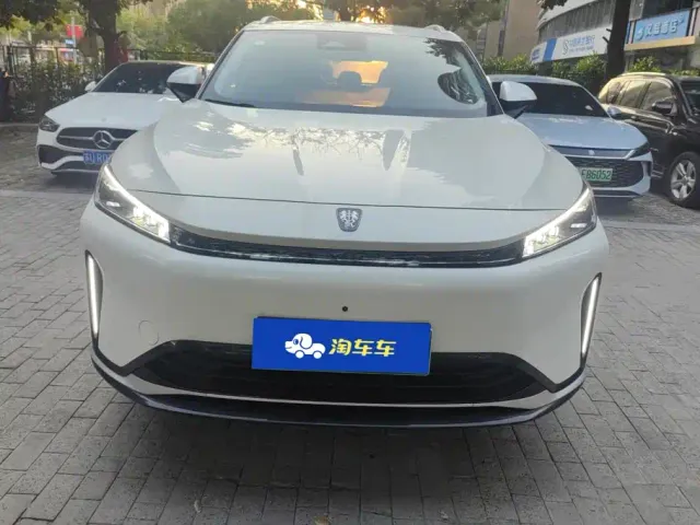 Roewe D5X DMH — Фото автомобиля 2