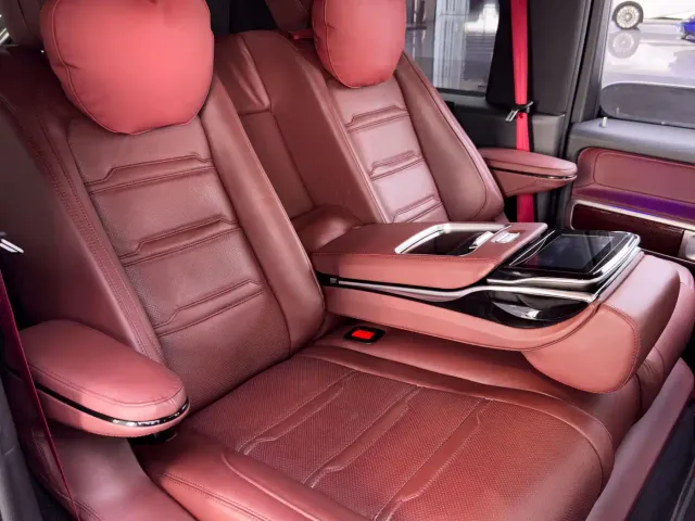 Mercedes-Benz G-Class — Фото автомобиля 30