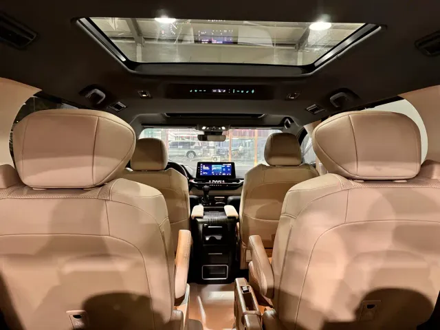 Toyota Granvia — Фото автомобиля 20