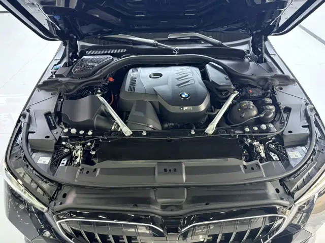 BMW 5 Series — Фото автомобиля 18