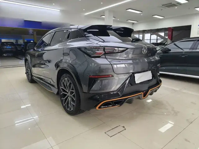 Changan UNI-T — Фото автомобиля 12