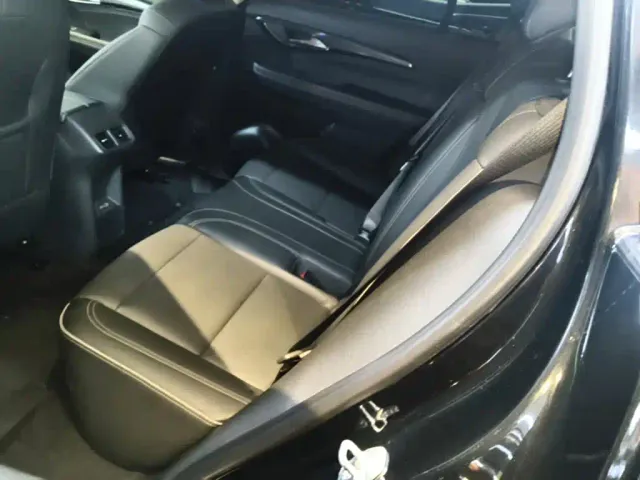 Buick Envision Plus — Фото автомобиля 16