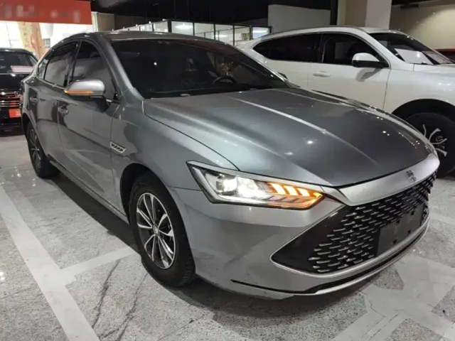 BYD Qin PLUS — Фото автомобиля 3