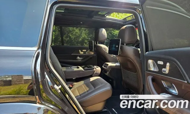 Mercedes-Benz GLS-Class — Фото автомобиля 16