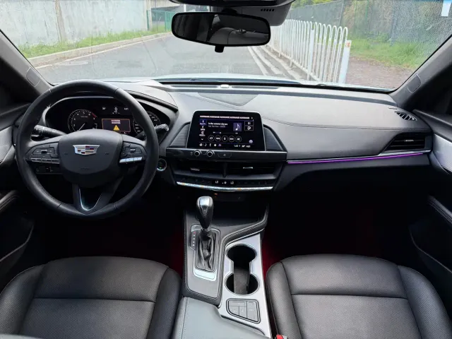 Cadillac CT4 — Фото автомобиля 14