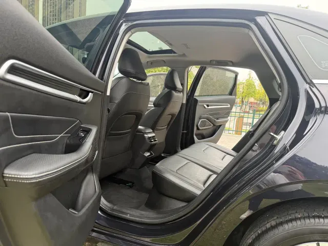 Geely Emgrand — Фото автомобиля 17