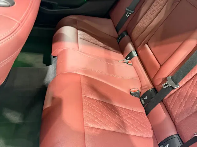 BMW 3 Series — Фото автомобиля 14