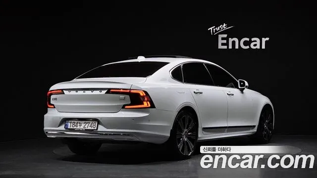 Volvo S90 — Фото автомобиля 2