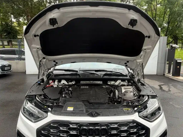 Audi Q5L Sportback — Фото автомобиля 8