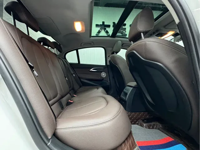 BMW 1 Series — Фото автомобиля 12