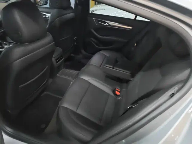 Cadillac CT5 — Фото автомобиля 16
