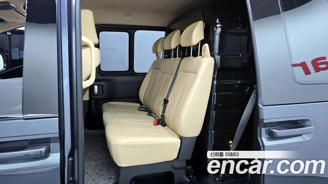 Hyundai Staria Staria Карго 5 мест — Фото автомобиля 12