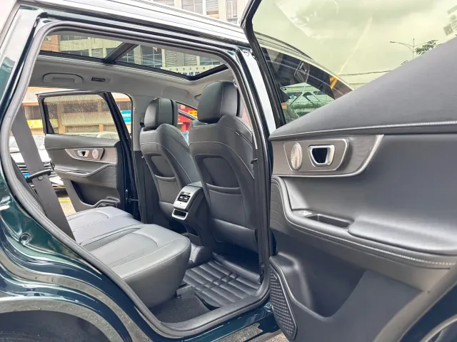 Chery Tiggo 8 PRO EV — Фото автомобиля 9