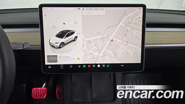 Tesla Model Y — Фото автомобиля 13