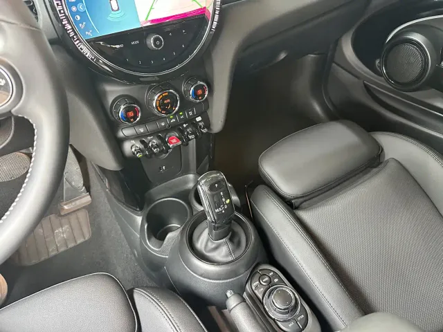 MINI Hatch — Фото автомобиля 14
