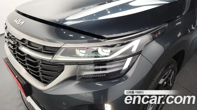 Kia Seltos Новый Seltos Бензин 2.0 2WD — Фото автомобиля 22