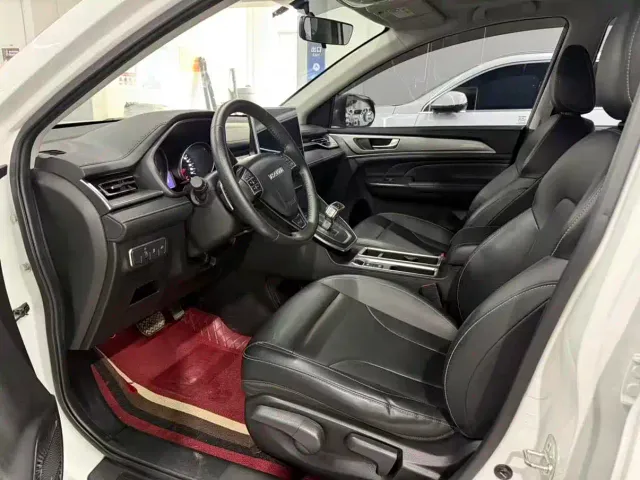 Haval M6 — Фото автомобиля 4