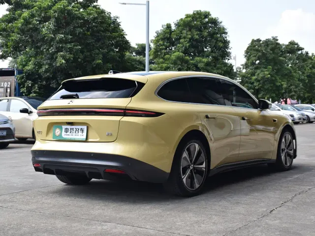 Nio ET5 Touring — Фото автомобиля 15