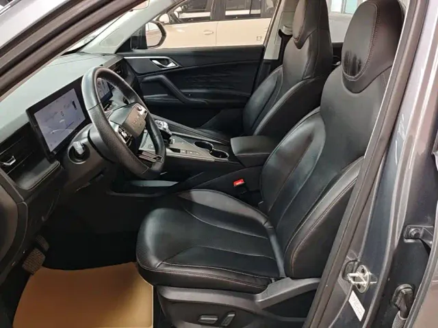 Roewe RX5 — Фото автомобиля 14