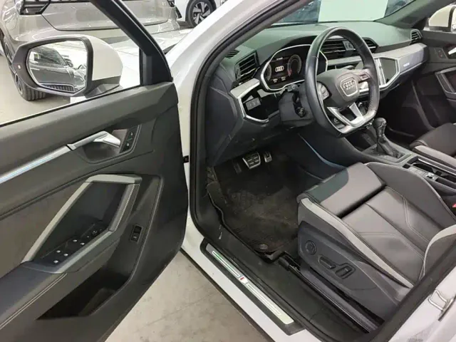 Audi Q3 — Фото автомобиля 15