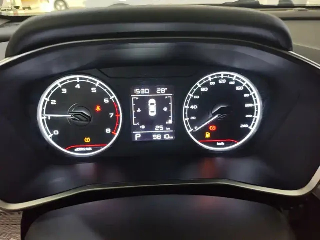 Geely Binyue — Фото автомобиля 7