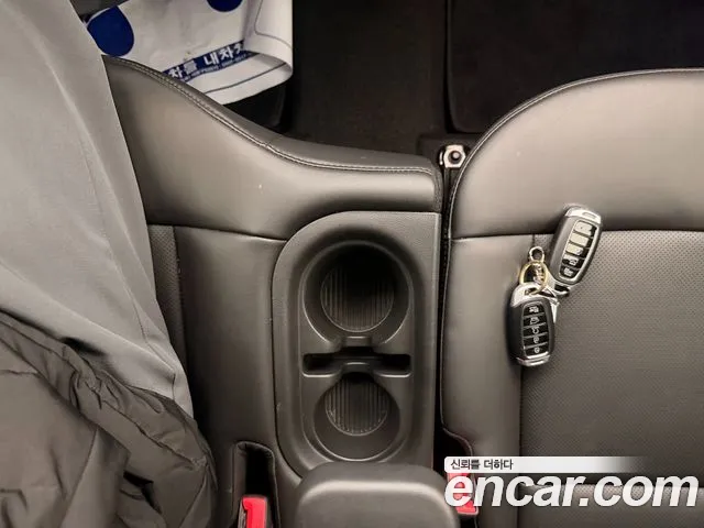 Hyundai Casper Electric — Фото автомобиля 10
