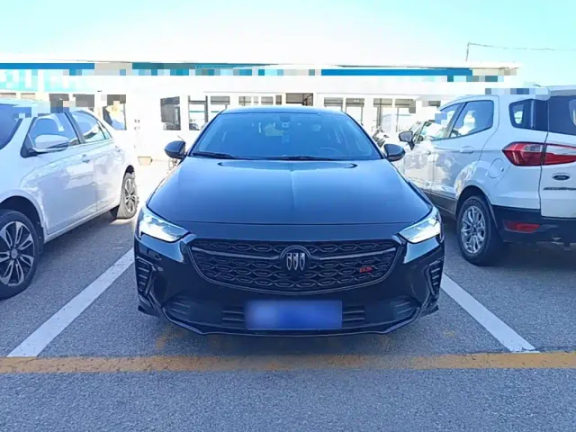 Buick Regal — Фото автомобиля 2