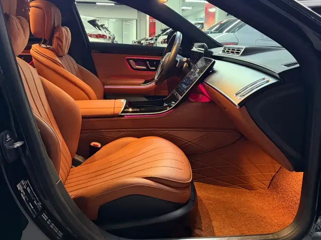 Mercedes-Benz S-Class — Фото автомобиля 18