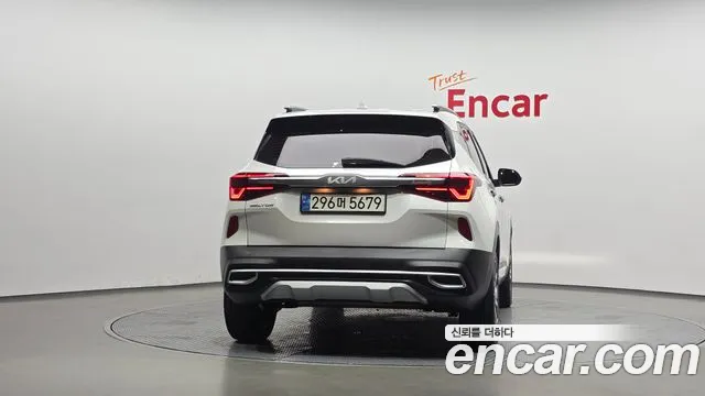 Kia Seltos Seltos Бензин 1.6 турбо 2WD — Фото автомобиля 4