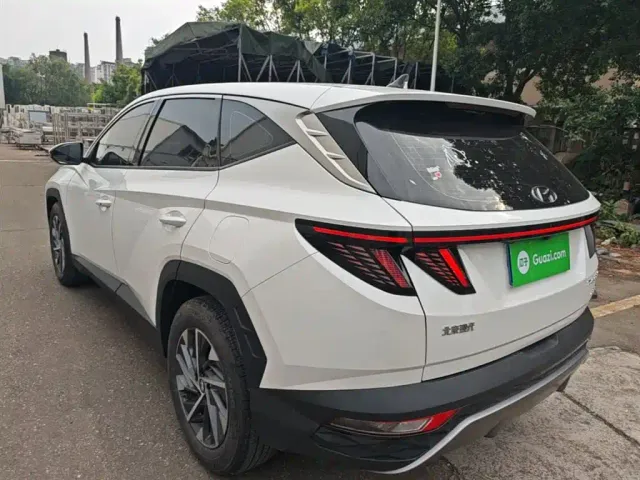 Hyundai Tucson — Фото автомобиля 4