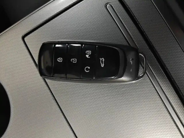 GAC Aion Y — Фото автомобиля 8
